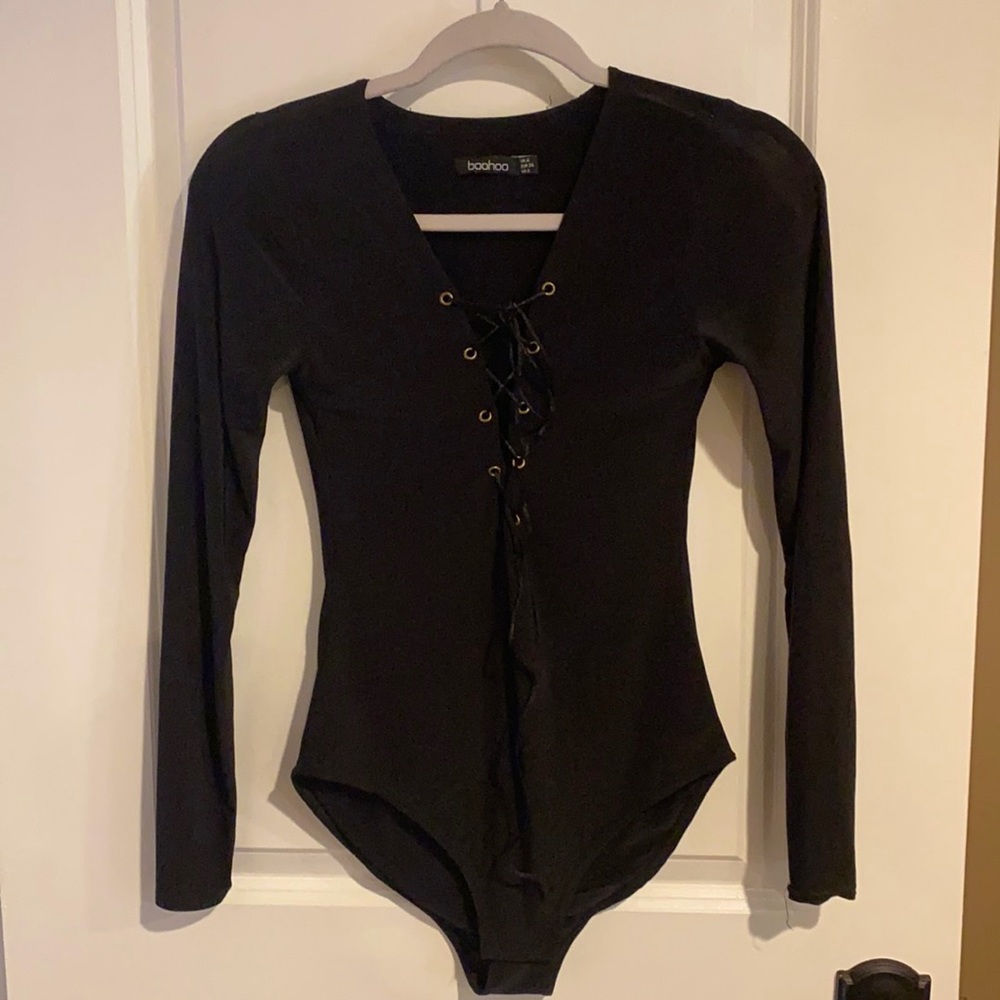 Black kind sleeve onesies with tie up front